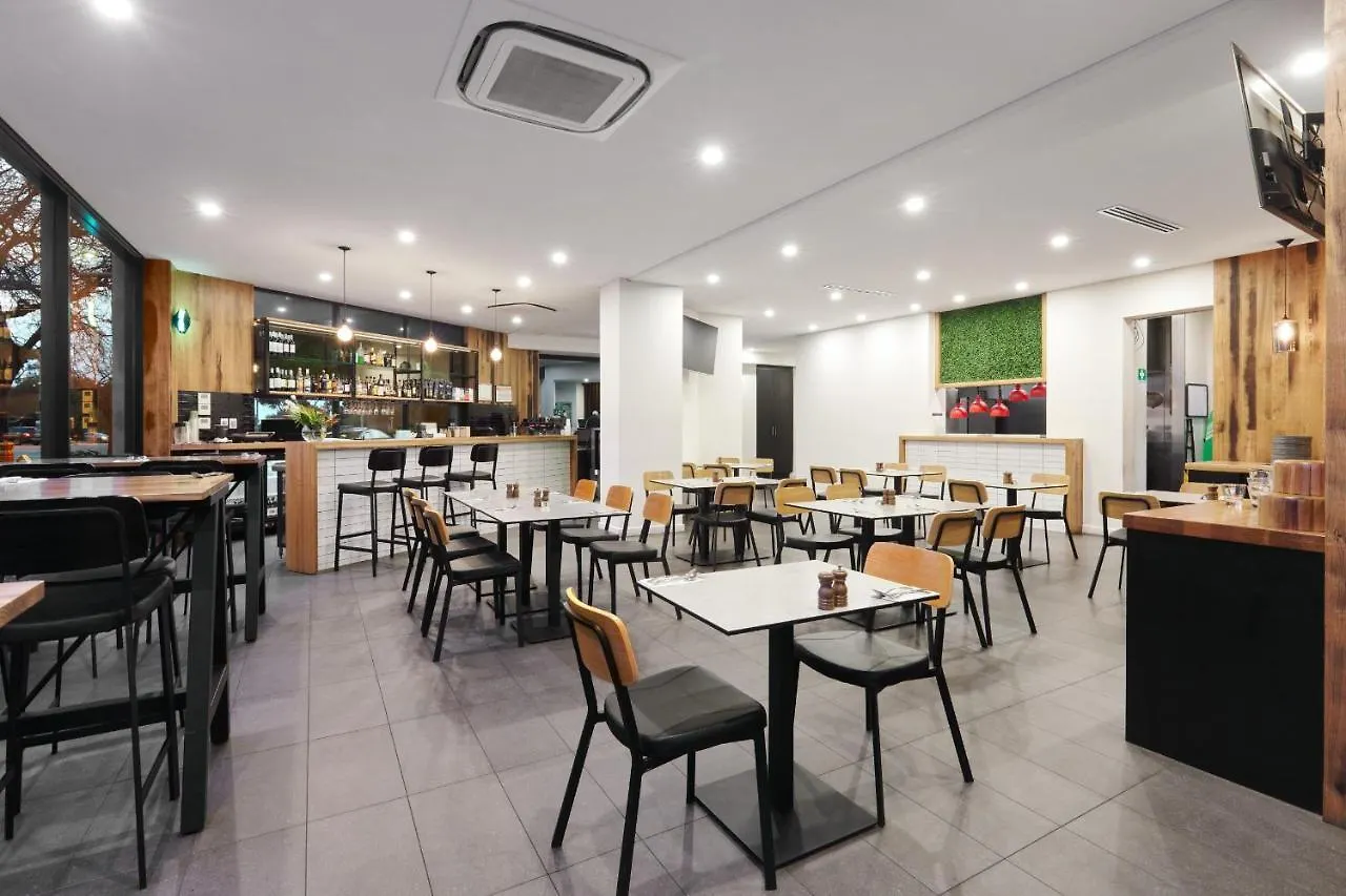Rydges South Park Adelaide Hotel 4*,