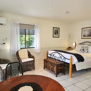 And Tours Apartment